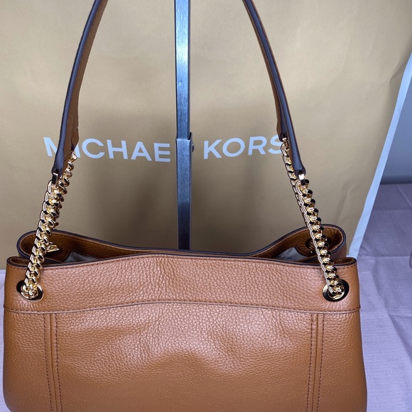 Michael Kors - Picture 2 of 8